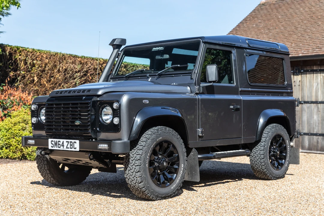 2015 Land Rover Defender 90 - Image 18 of 31