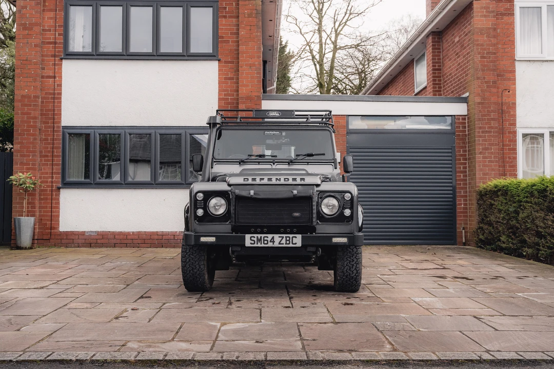 2015 Land Rover Defender 90 - Image 3 of 31