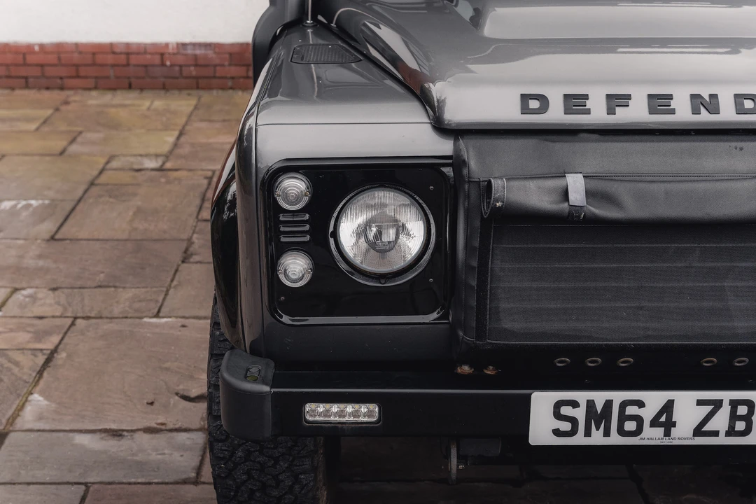 2015 Land Rover Defender 90 - Image 22 of 31