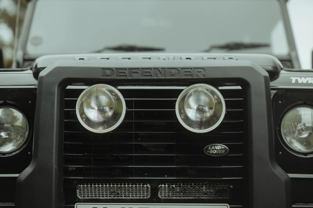 2015 Land Rover Defender 90 - Image 22 of 31
