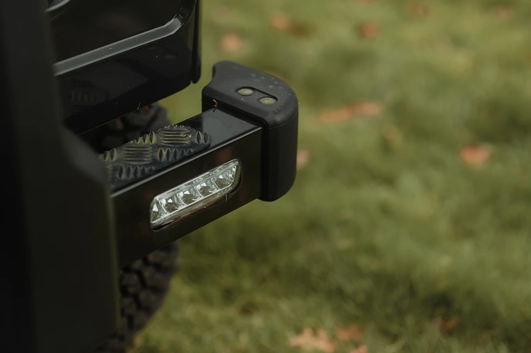 2015 Land Rover Defender 90 - Image 24 of 31