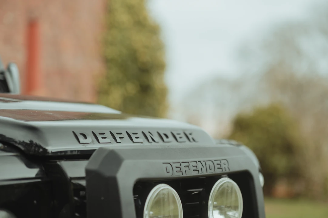 2015 Land Rover Defender 90 - Image 26 of 31
