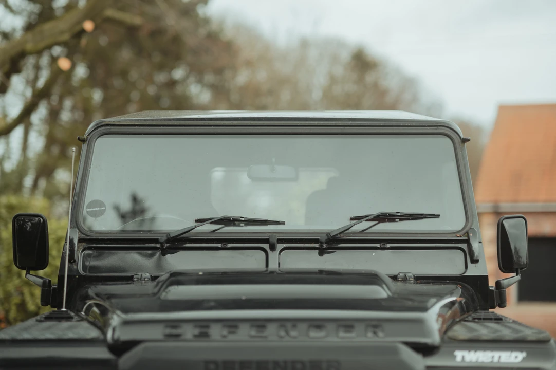 2015 Land Rover Defender 90 - Image 27 of 31
