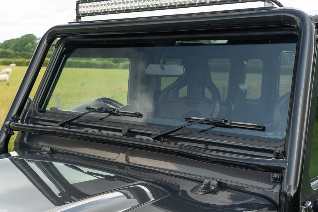 2016 Land Rover Defender 90 - Image 23 of 31
