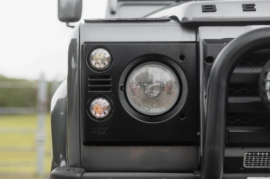2015 Land Rover Defender 90 - Image 30 of 31