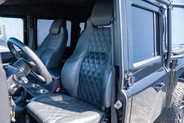 2015 Land Rover Defender 110 - Image 15 of 20