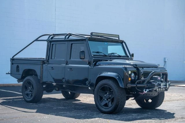 2015 Land Rover Defender 110 - Image 8 of 20