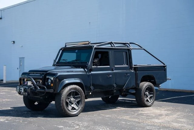 2015 Land Rover Defender 110 - Image 6 of 20
