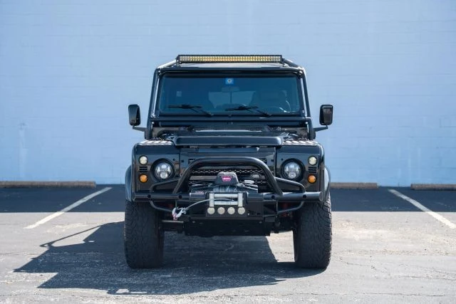 2015 Land Rover Defender 110 - Image 7 of 20
