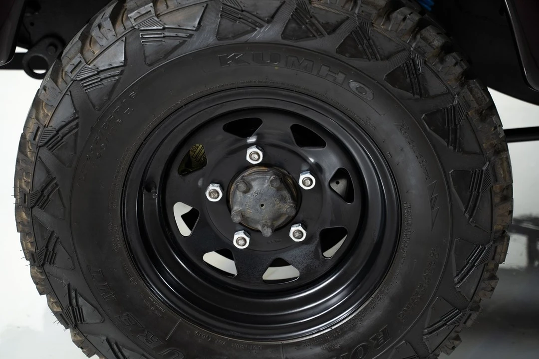2015 Land Rover Defender 90 - Image 15 of 31