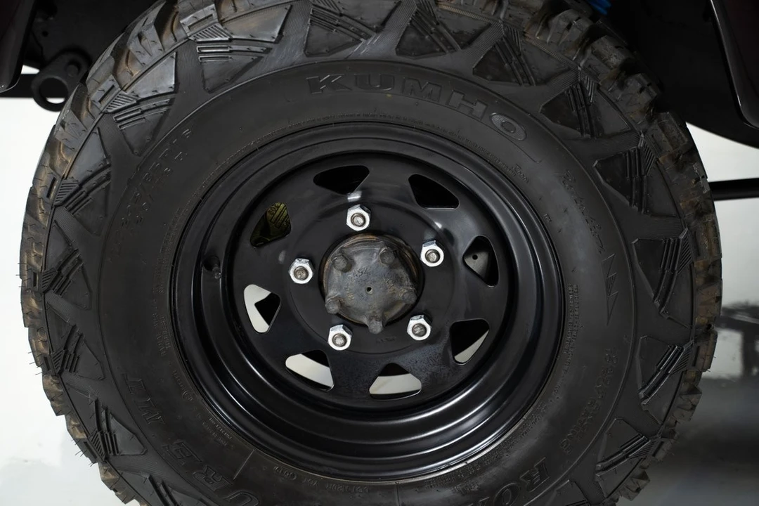 2015 Land Rover Defender 90 - Image 15 of 21