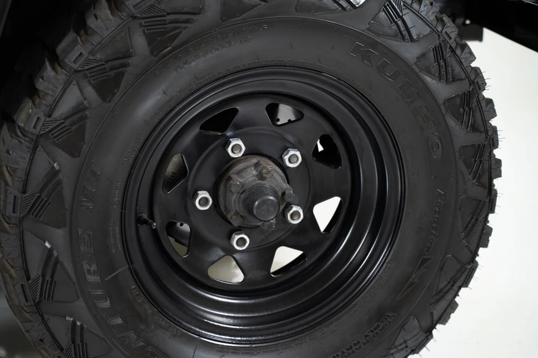 2015 Land Rover Defender 90 - Image 16 of 21