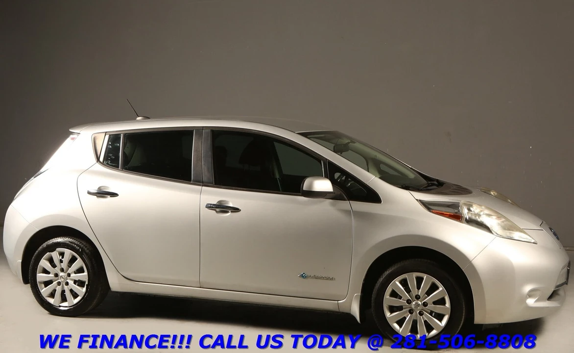 2015 Nissan Leaf - Image 7 of 21
