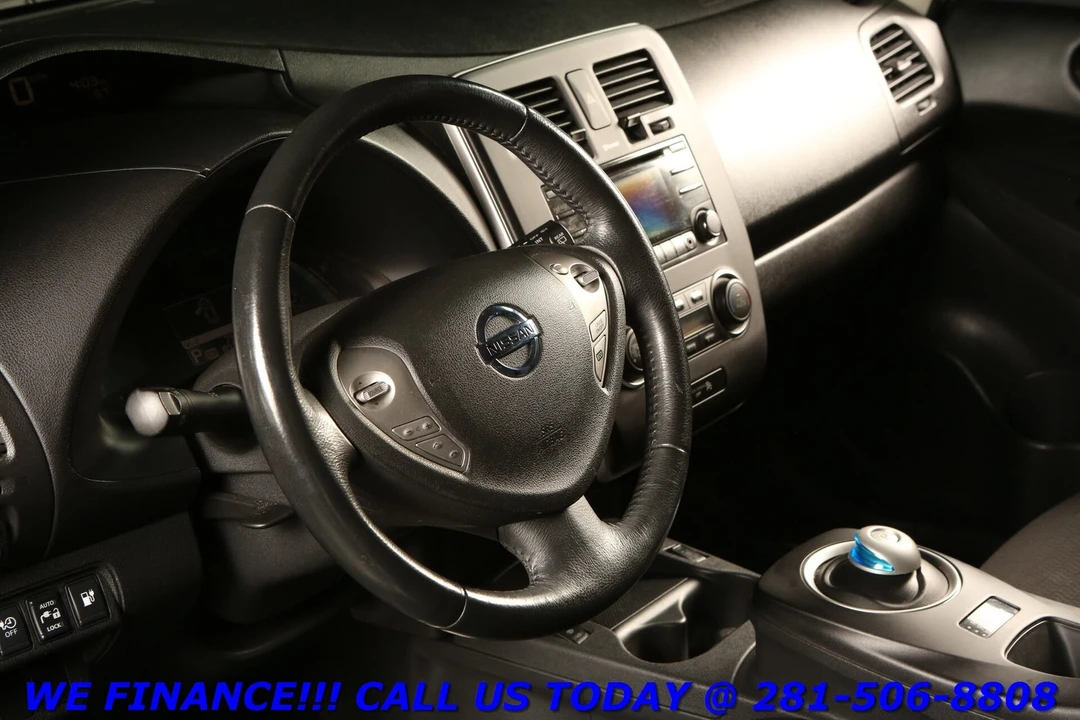 2015 Nissan Leaf - Image 9 of 21
