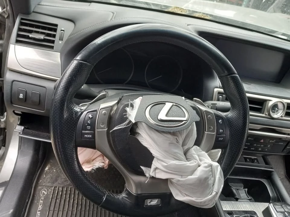 2015 Lexus GS 4th Gen - Image 8 of 10