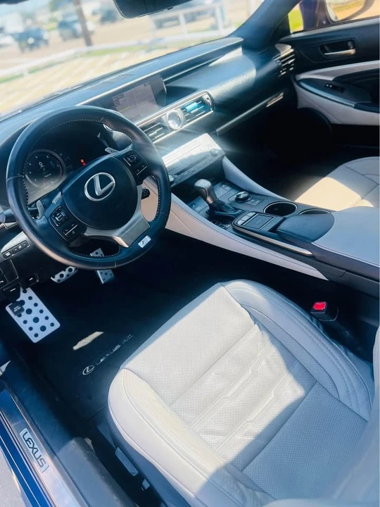 2015 Lexus RC - Image 6 of 7