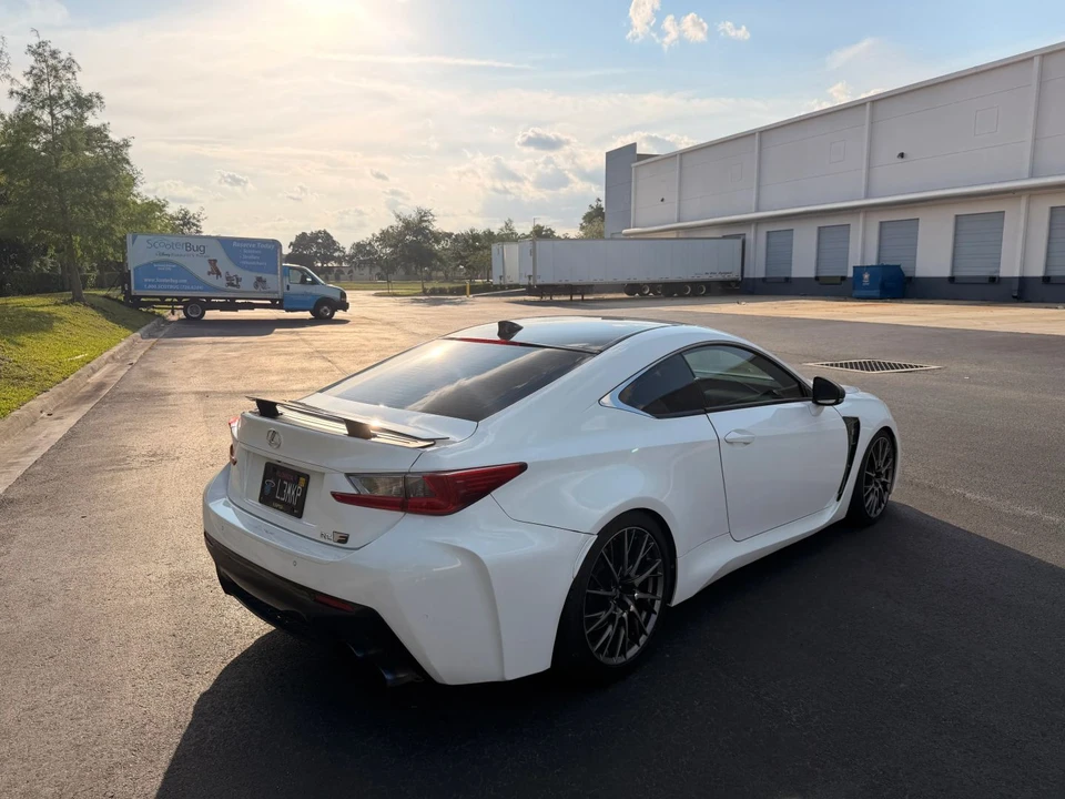 2015 Lexus RC - Image 3 of 24