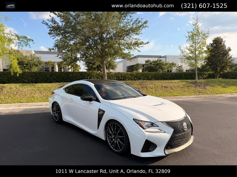 2015 Lexus RC - Image 13 of 24
