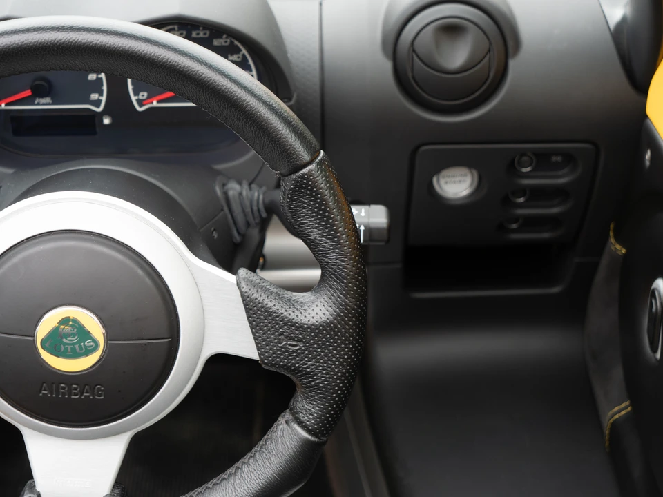 2015 Lotus Elise Series 3 - Image 28 of 31