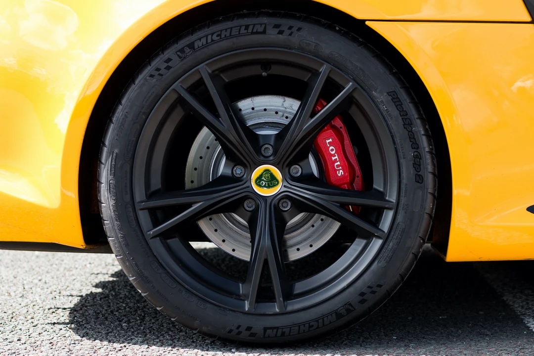2015 Lotus Exige Series 3 - Image 14 of 31
