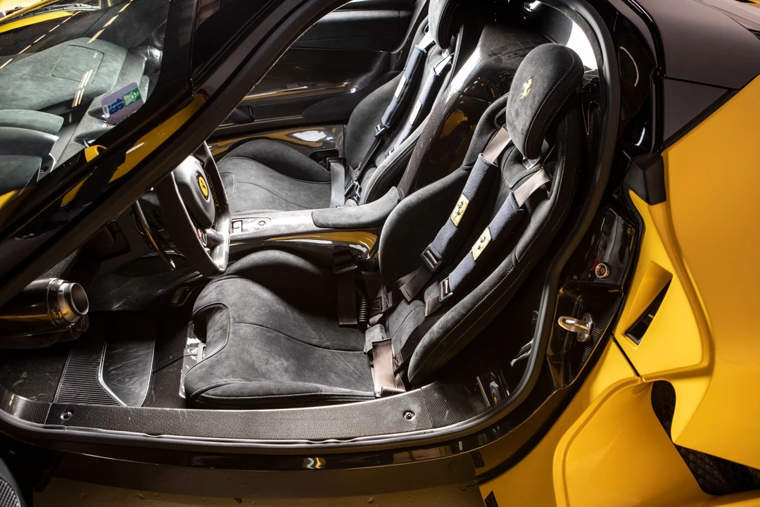 2015 Ferrari LaFerrari - Image 22 of 31