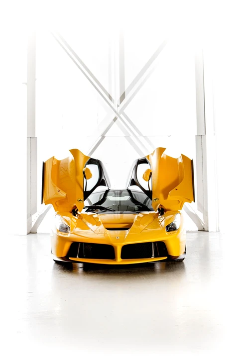 2015 Ferrari LaFerrari - Image 13 of 31