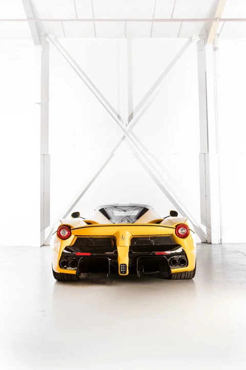 2015 Ferrari LaFerrari - Image 17 of 31