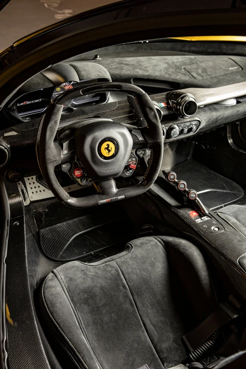2015 Ferrari LaFerrari - Image 23 of 31