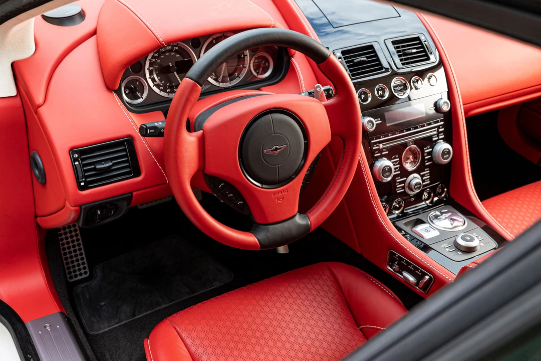 2015 Lagonda - Image 15 of 31