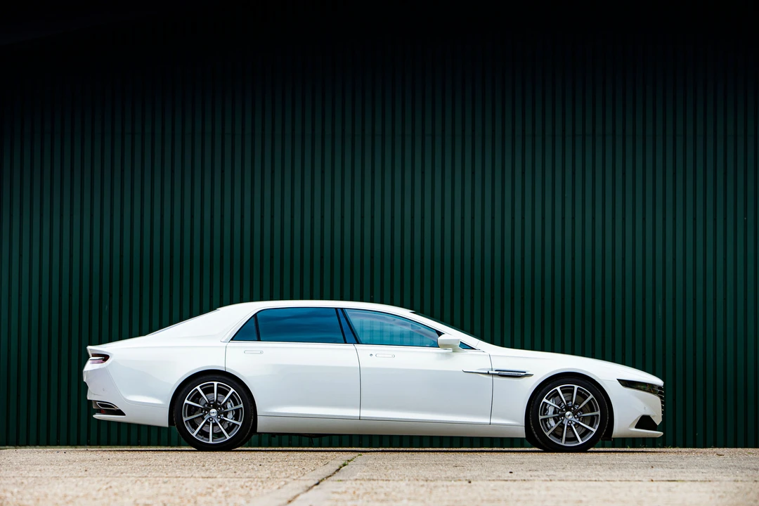 2015 Lagonda - Image 25 of 31