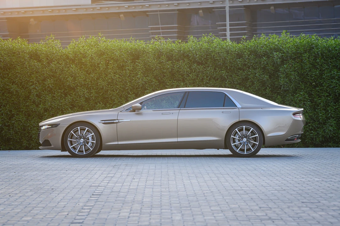 2015 Lagonda - Image 28 of 31