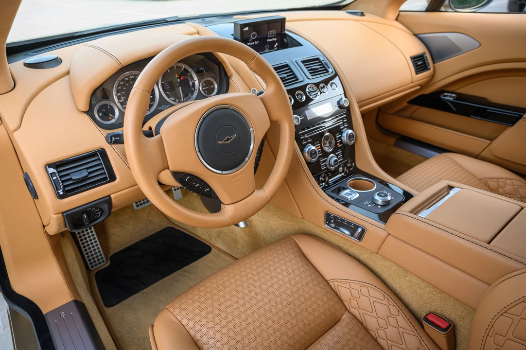 2015 Lagonda - Image 7 of 31