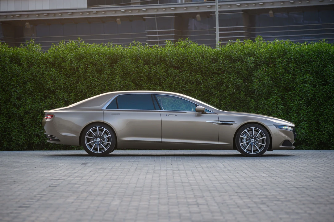 2015 Lagonda - Image 16 of 31
