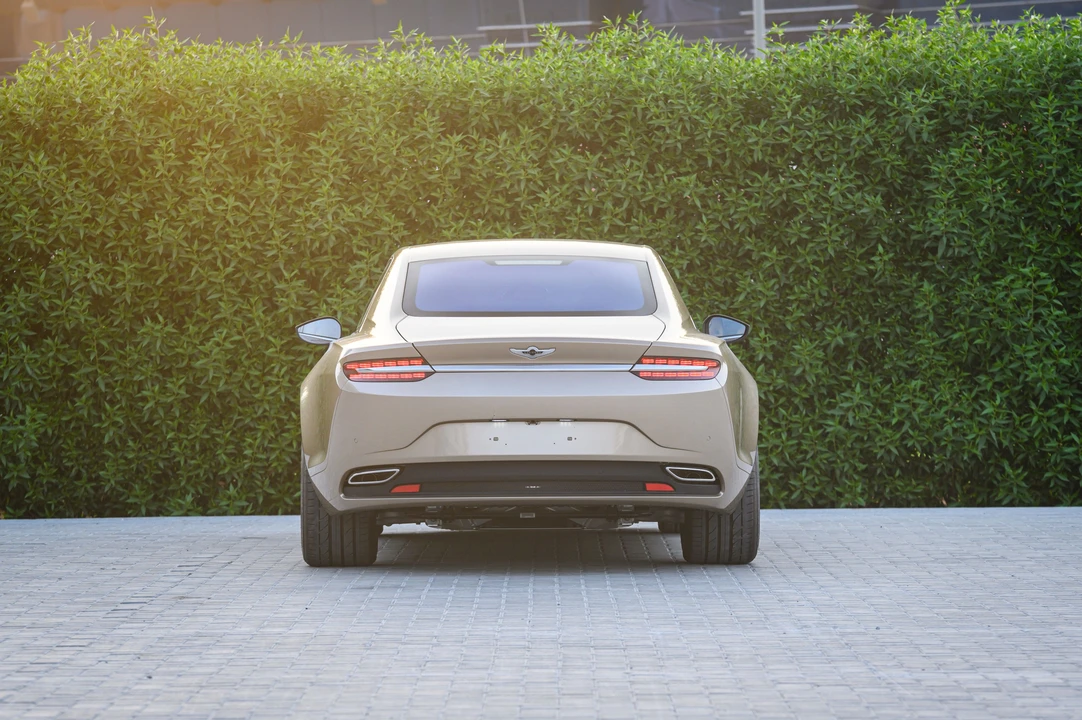 2015 Lagonda - Image 27 of 31