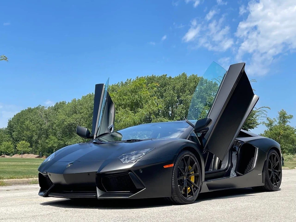 2015 Lamborghini Aventador LP700-4 - Image 3 of 26