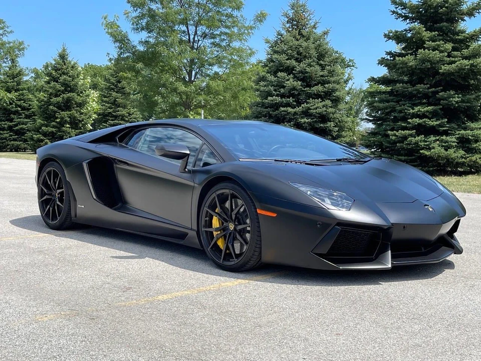 2015 Lamborghini Aventador LP700-4 - Image 12 of 26