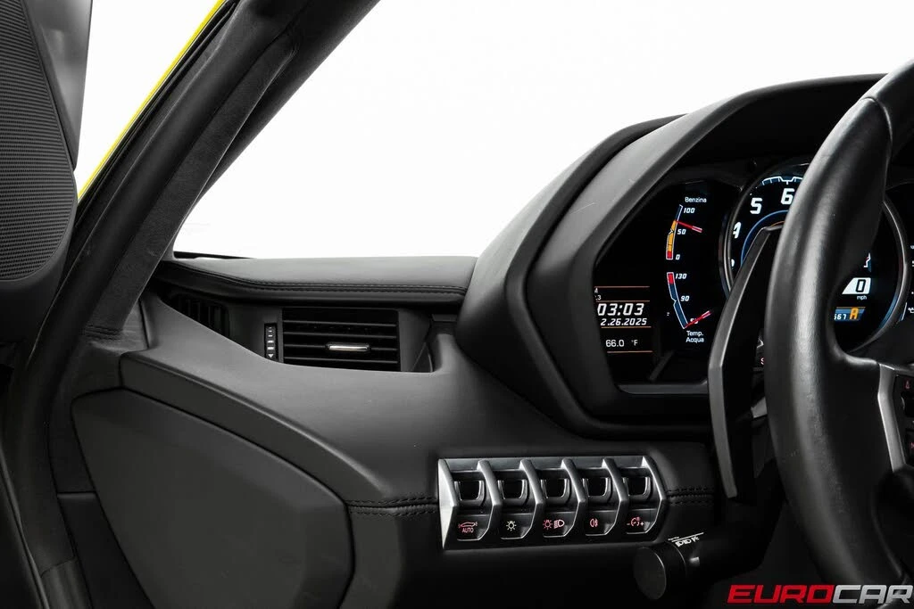 2015 Lamborghini Aventador LP700-4 - Image 26 of 31