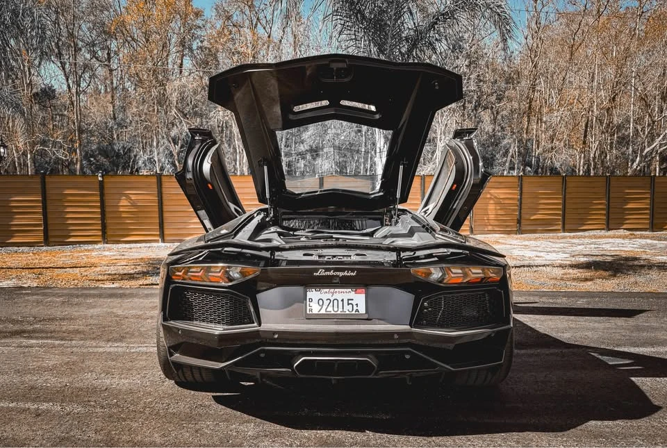 2015 Lamborghini Aventador LP700-4 - Image 5 of 14