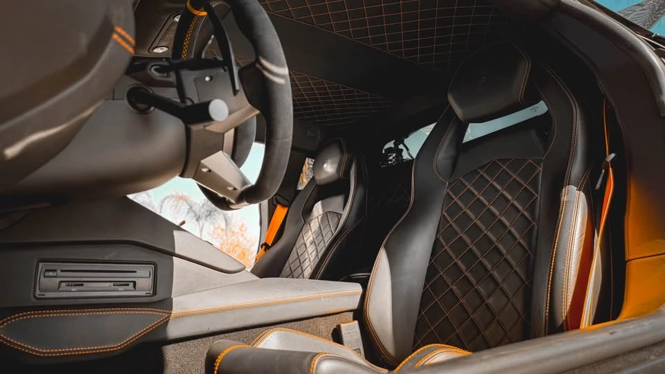 2015 Lamborghini Aventador LP700-4 - Image 9 of 14
