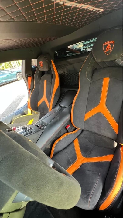 2015 Lamborghini Aventador LP700-4 - Image 12 of 14