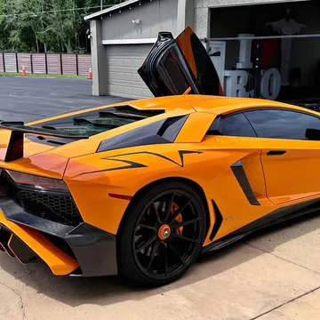 2015 Lamborghini Aventador LP 700-4 Coupe