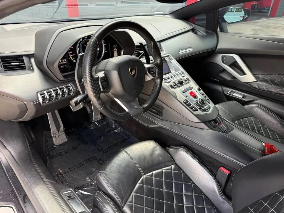 2015 Lamborghini Aventador LP700-4 - Image 7 of 10