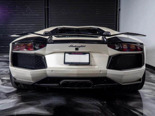 2015 Lamborghini Aventador LP700-4 - Image 11 of 21