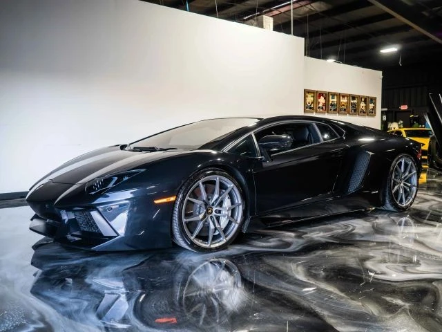 2015 Lamborghini Aventador LP700-4 - Image 15 of 21