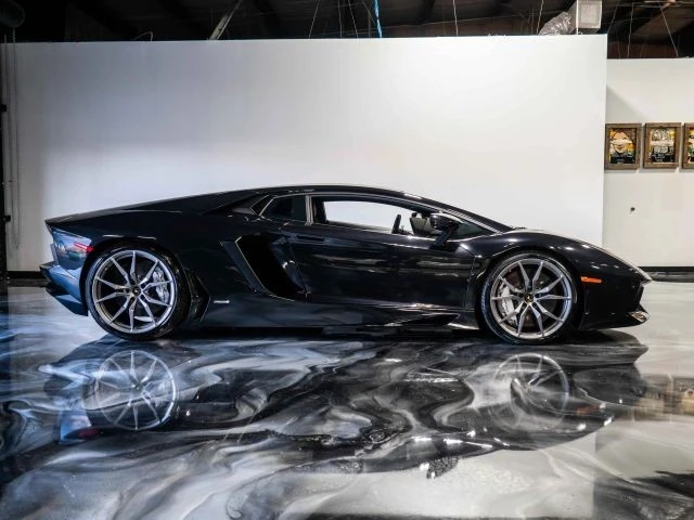 2015 Lamborghini Aventador LP700-4 - Image 7 of 21