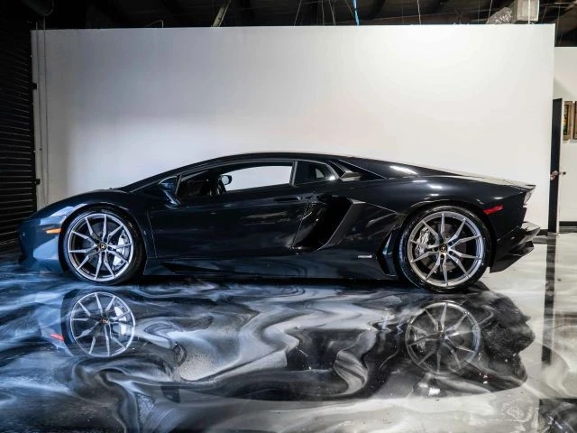 2015 Lamborghini Aventador LP700-4 - Image 14 of 21