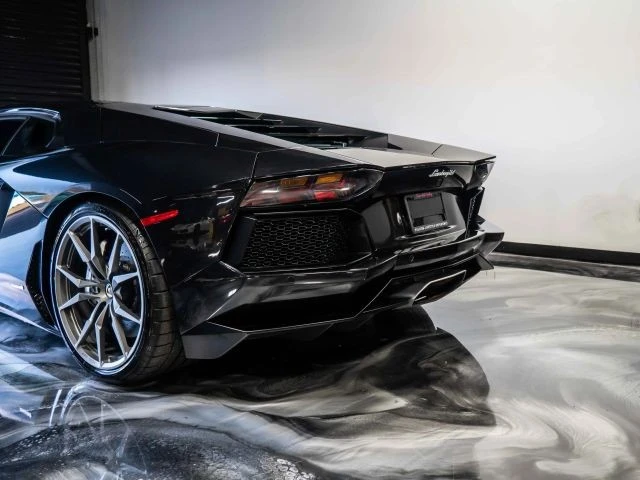 2015 Lamborghini Aventador LP700-4 - Image 11 of 21