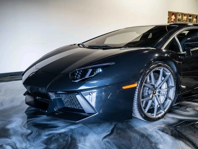 2015 Lamborghini Aventador LP700-4 - Image 16 of 21