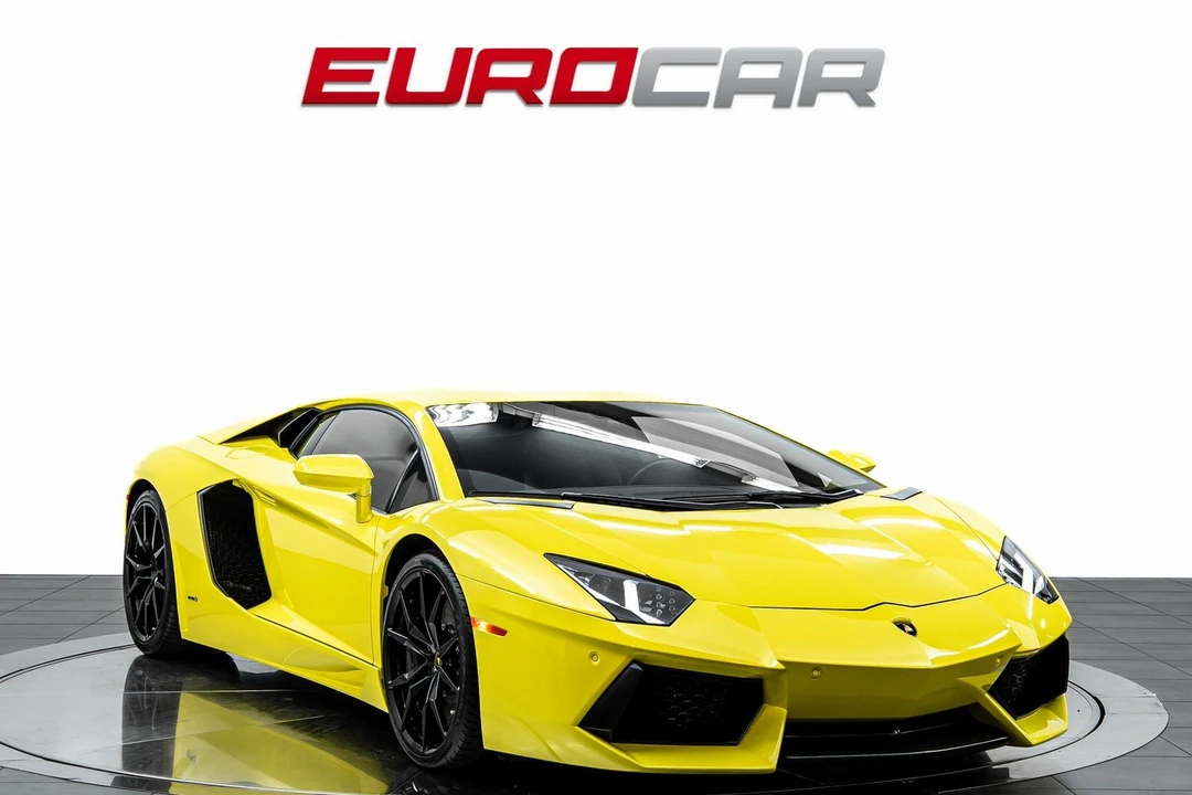 2015 Lamborghini Aventador LP700-4 - Image 7 of 31