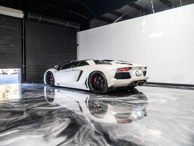 2015 Lamborghini Aventador LP700-4 - Image 14 of 21
